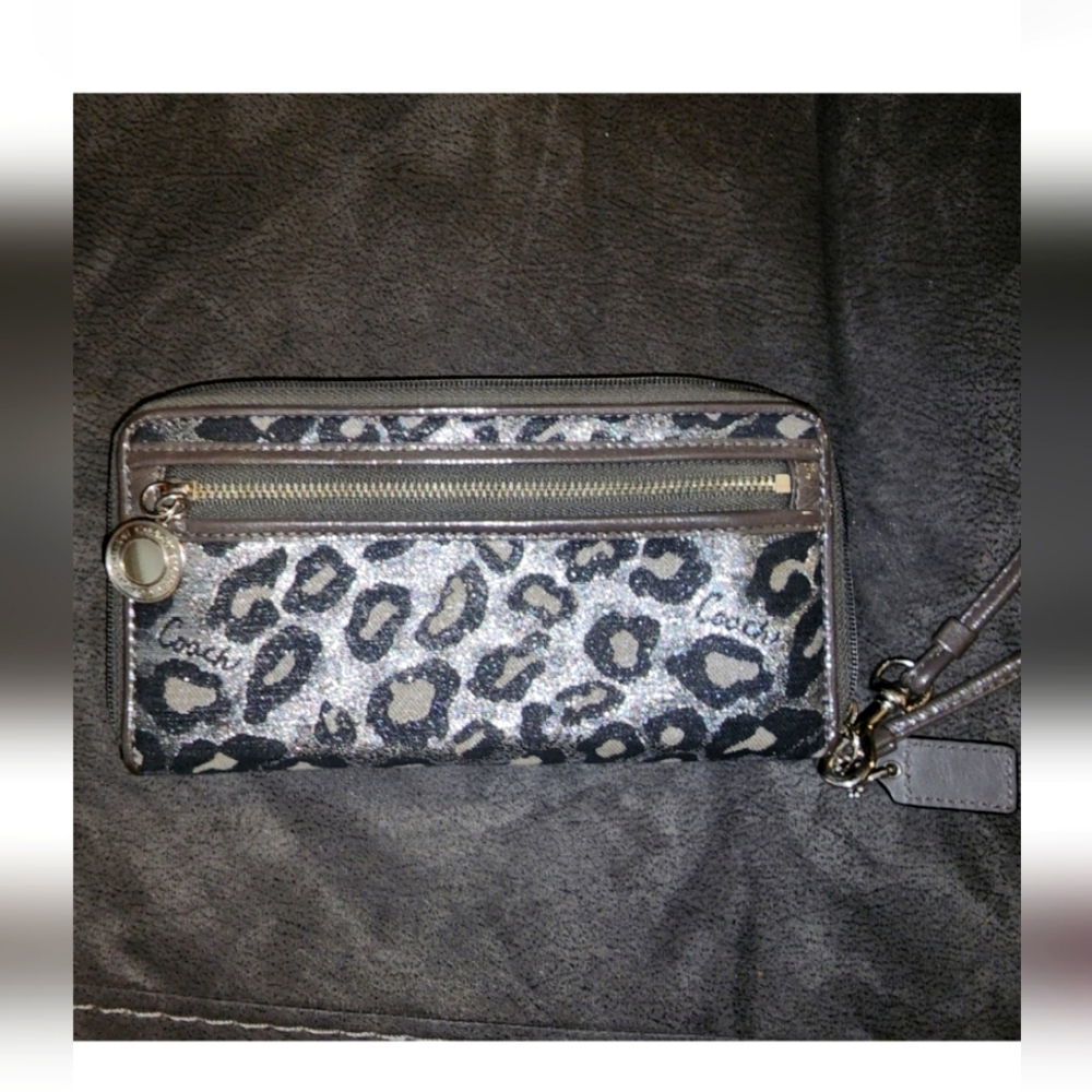 Euc Coach ocelot cheetah wallet